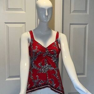 VENUS floral shark bite hem top
